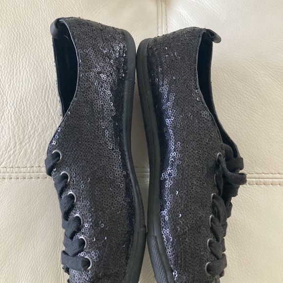 Prada size 9 sneakers - Picture 3 of 5